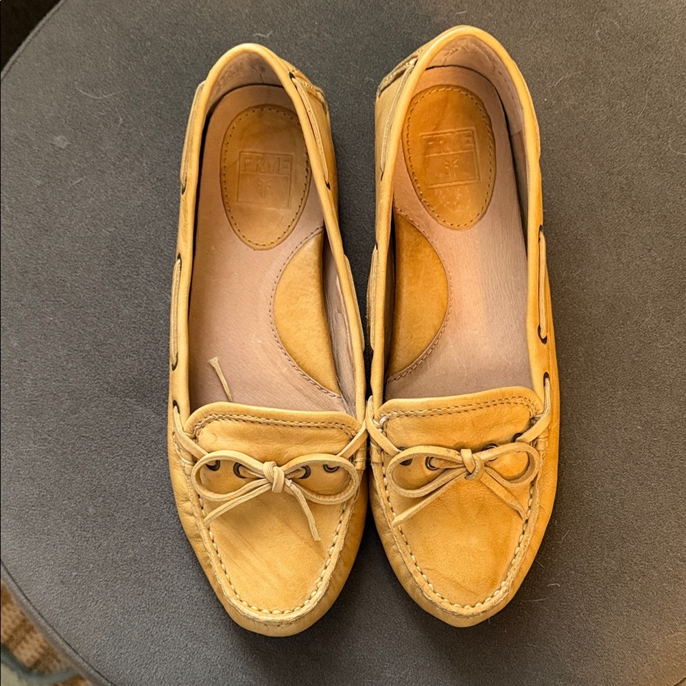 Frye Reagan Campus Driver Banana Womens 7M Leather Moccasin Loafers - Picture 2 of 10